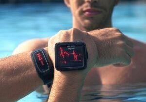 Swim-Specific Fitness Band – Tracks laps, pace, and calories burned with a chlorine-resistant strap